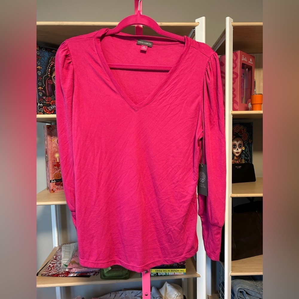 Vince Camuto Women's Pink V-Neck Top size medium nwt